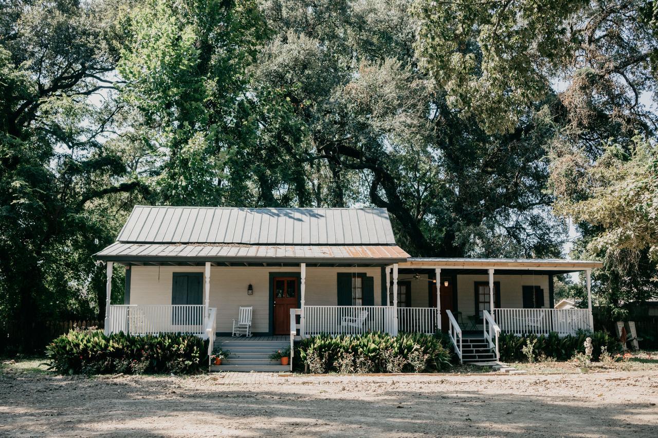 Maison Mouton Bed & Breakfast Lafayette Exterior photo