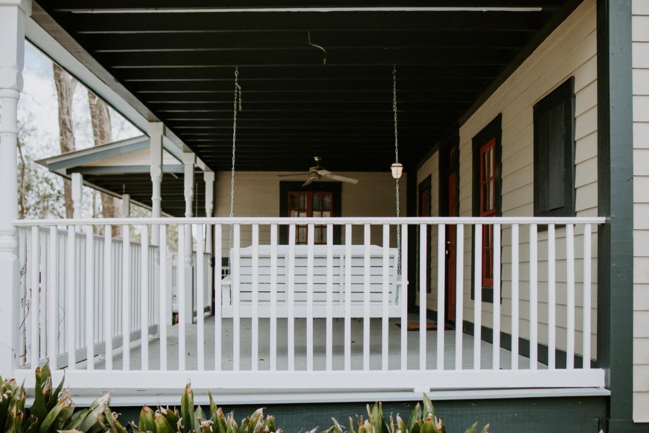 Maison Mouton Bed & Breakfast Lafayette Exterior photo